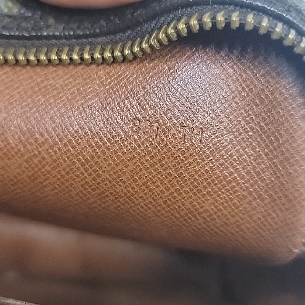 Louis Vuitton Monogram Marly Dragonne Bag - Picture 11 of 11